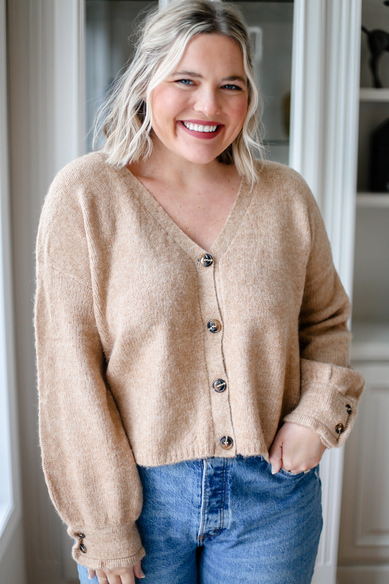 LONG SLEEVE BUTTON DOWN CARDIGAN/SWEATER – The Bend Boutique